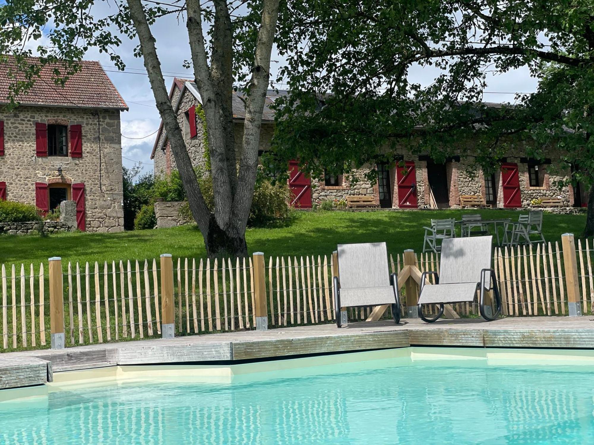 Maison D'Hotes Ourdeaux Et Gite Chez Rouchon Alleyrat  Exterior foto